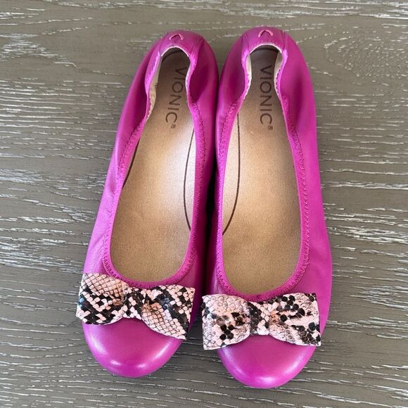 Vionic ZELDA Women’s Magenta Leather Ballet Flats Snakeskin Print Bow Size 8.5 - Picture 1 of 12